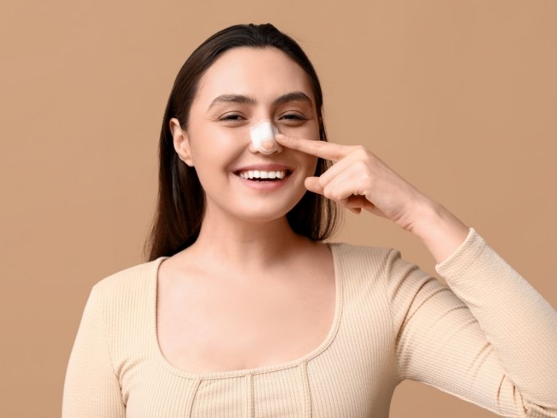 kapali-rinoplasti-nasil-yapilir